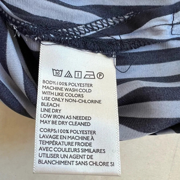 urban outfitters Sunny Day women’s white striped long sleeve shirt Blouse Size M - Picture 10 of 10